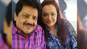 udi narayan with wife